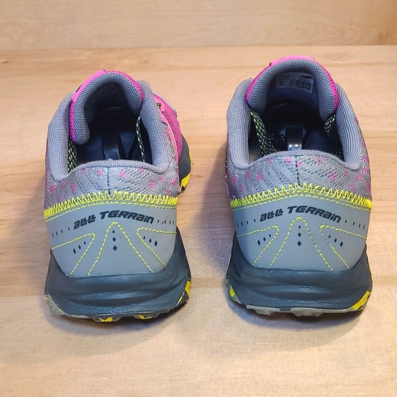 New Balance 690v2 Speed Ride Pink Gray Athletic Shoes - Picture 7 of 9